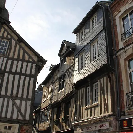 Апартаменти Julianne Place Sainte Catherine Онфлер