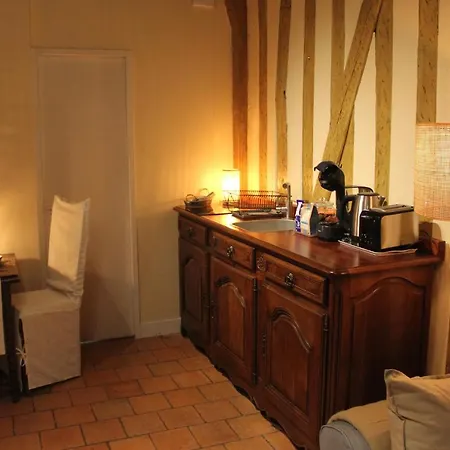 Апартаменти Julianne Place Sainte Catherine