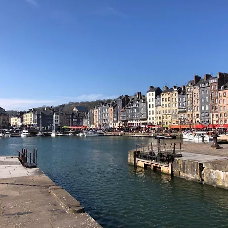Julianne Place Sainte Catherine Appartement Honfleur