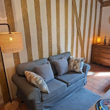 Julianne Place Sainte Catherine * Honfleur