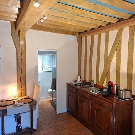 Julianne Place Sainte Catherine * Honfleur