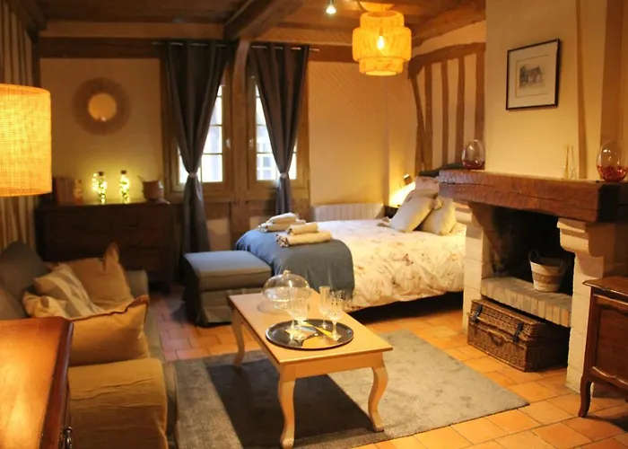 Julianne Place Sainte Catherine *