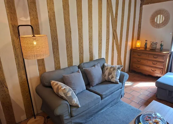 Julianne Place Sainte Catherine * Honfleur